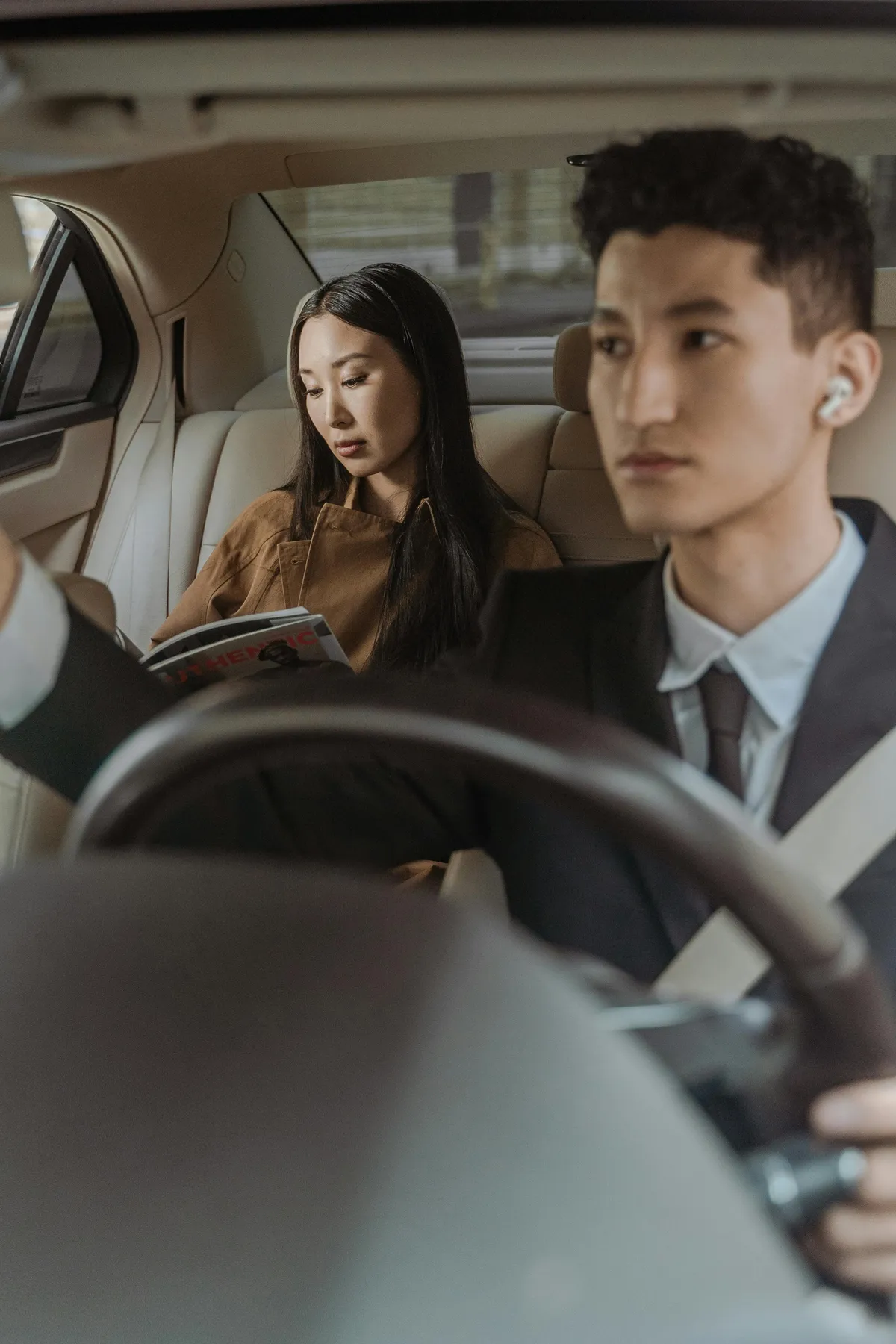 People sharing a smart carpool commute